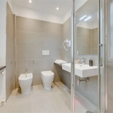 The Right Place 3* Ρώμη